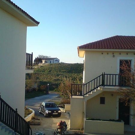Dionisis Studios Βάρος Εξωτερικό φωτογραφία