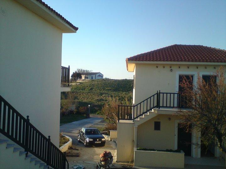 Dionisis Studios Βάρος Εξωτερικό φωτογραφία